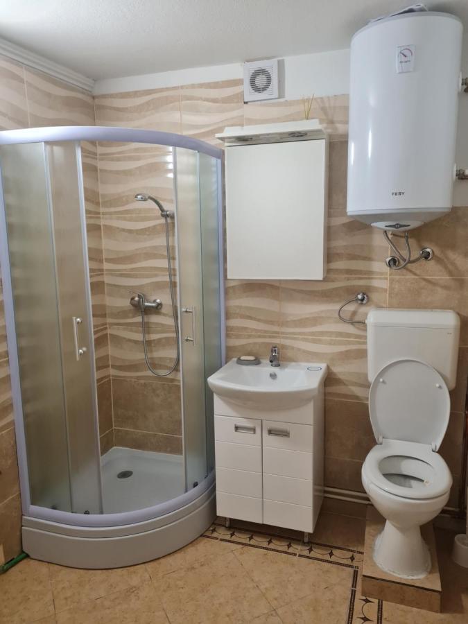 Apartman Nika Otocac Ngoại thất bức ảnh